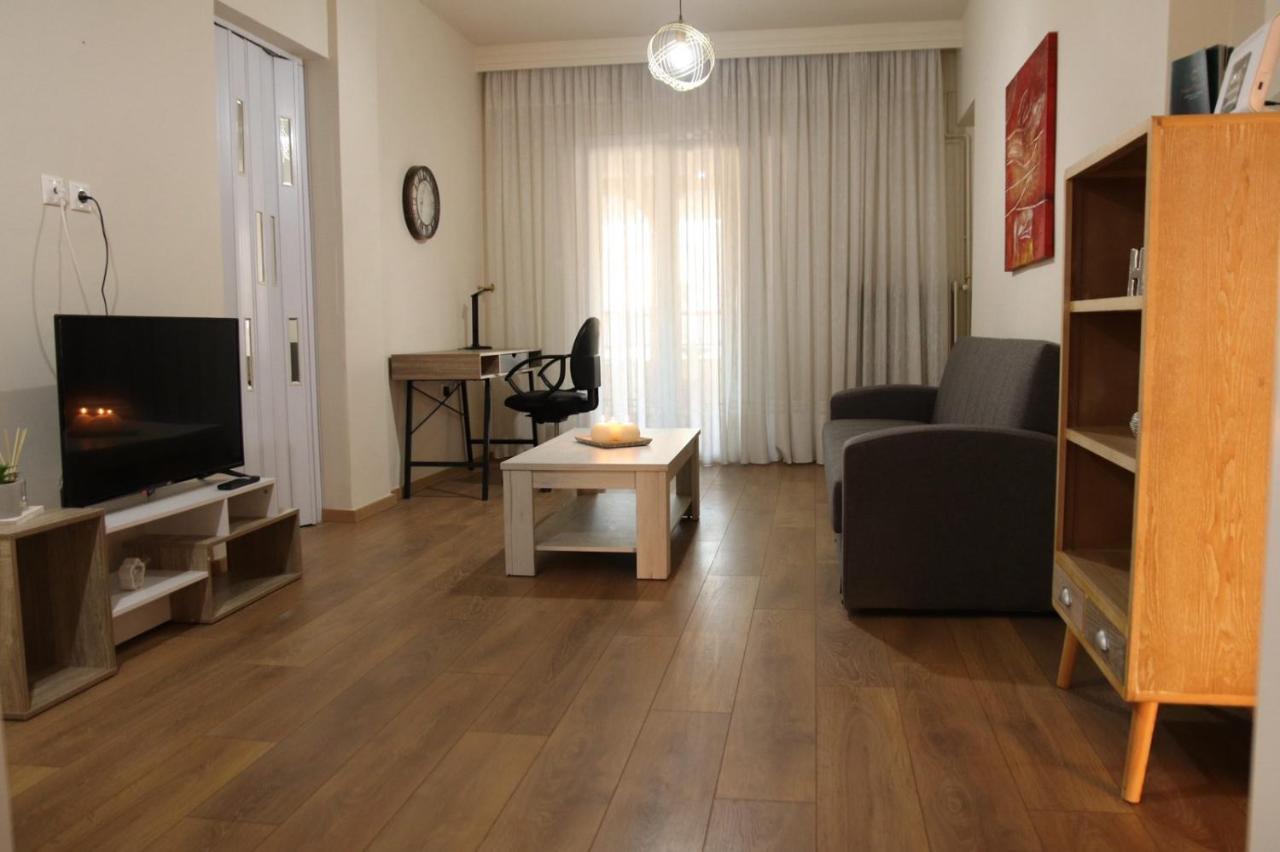 Nikis Apartment Larissa Exterior foto